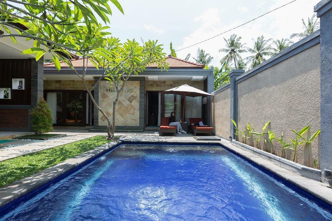 Villa Twin Lovina 外观 照片